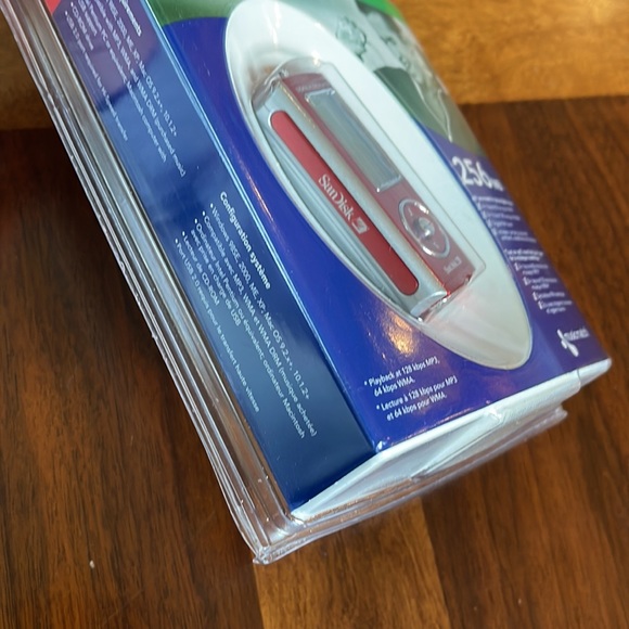 NEVER OPENED SANDISK DIGITAL AUDIO PLAYER - 256 MB - Picture 12 of 12